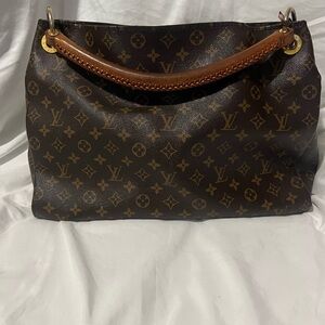 Louis Vuitton Monogram Artsy MM Shoulder Bag (DISCONTINUED)